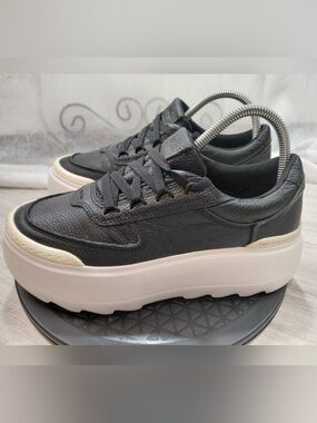 UGG Women Marin Mega Lace Black Leather Platform Sneaker Bright White Sole W7.5